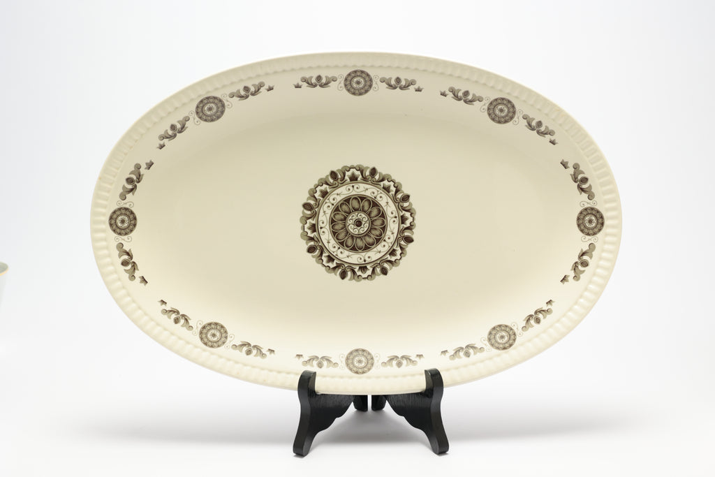 Boch Frères La Louvière – Murielle pattern – Oval serving dish – Dimensions: 36cmx24cm
